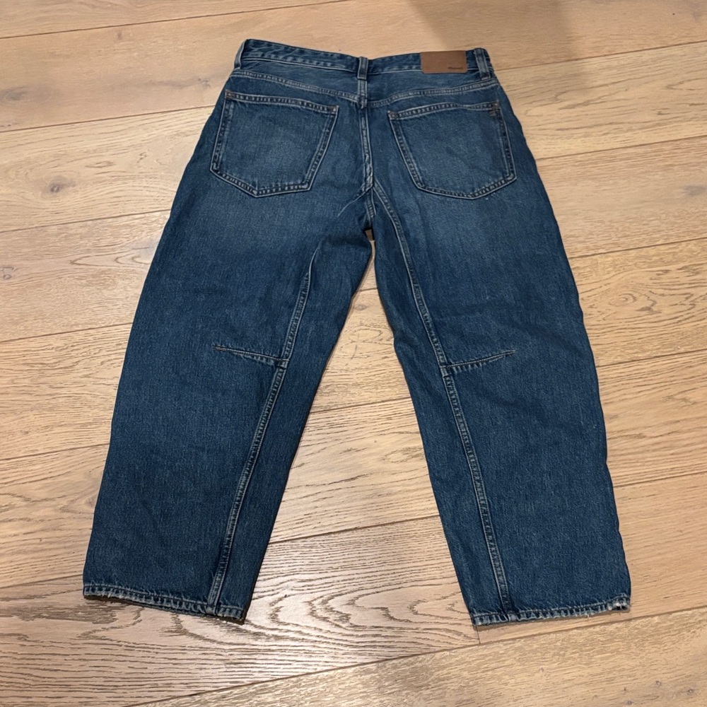 Madewell Darted Barrel Leg Jeans 26P - Picture 4 of 4